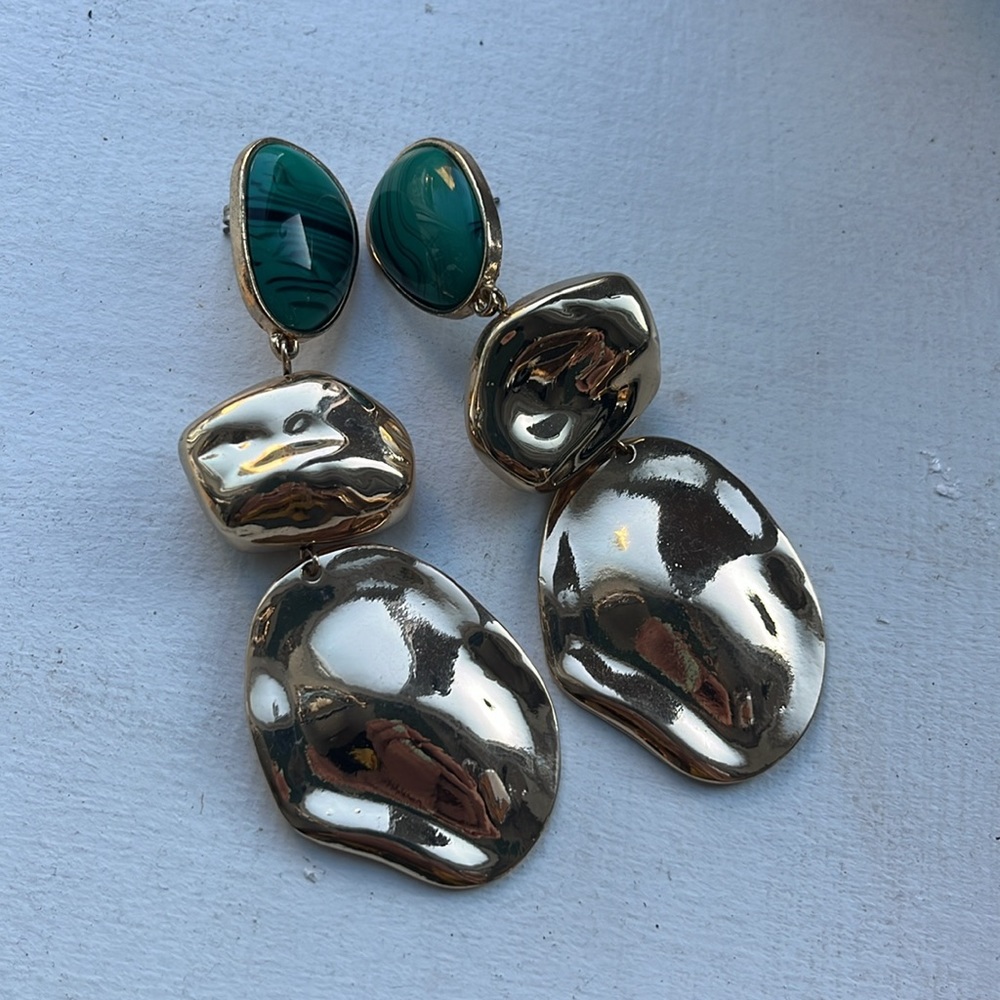 Dangling earrings